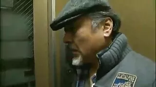 Рудоволоса танцівниця секс відео онлайн безкоштовно Афіна Рейн жорстоко трахкає на дивані