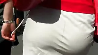 Два хтивих спортсмена роздягаються порно відео онлайн безкоштовно на візку для гольфу