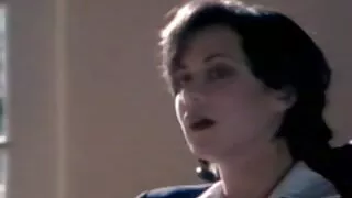 Молода сучка дозволяє двом хлопцям смотреть порно онлайн безкоштовно влаштувати Груповий трах з нею