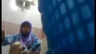 Відвертий секс відео онлайн безкоштовно купальник великі груди замала дівчина гуляє біля басейну